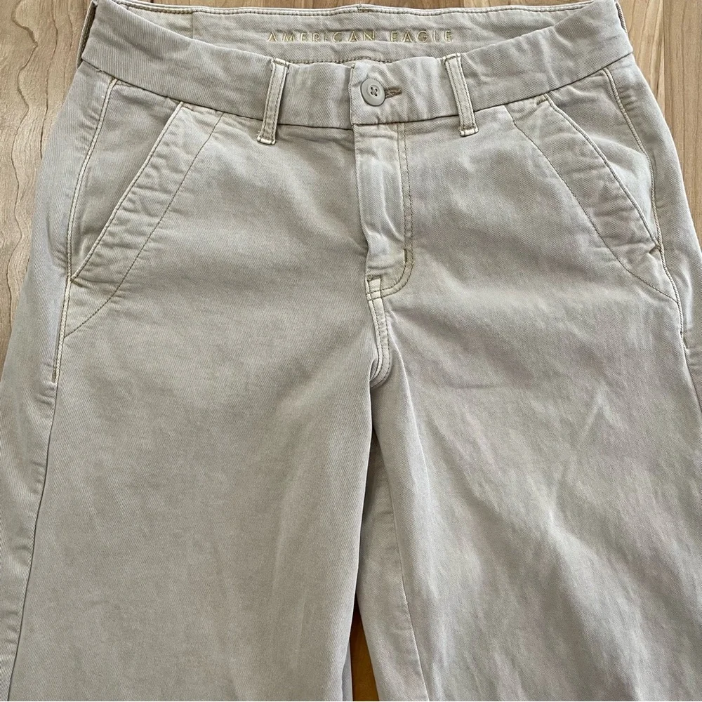 American Eagle Pants Wide Leg Pants Khaki Button Size 2 Stretch Fabric - Picture 2 of 6